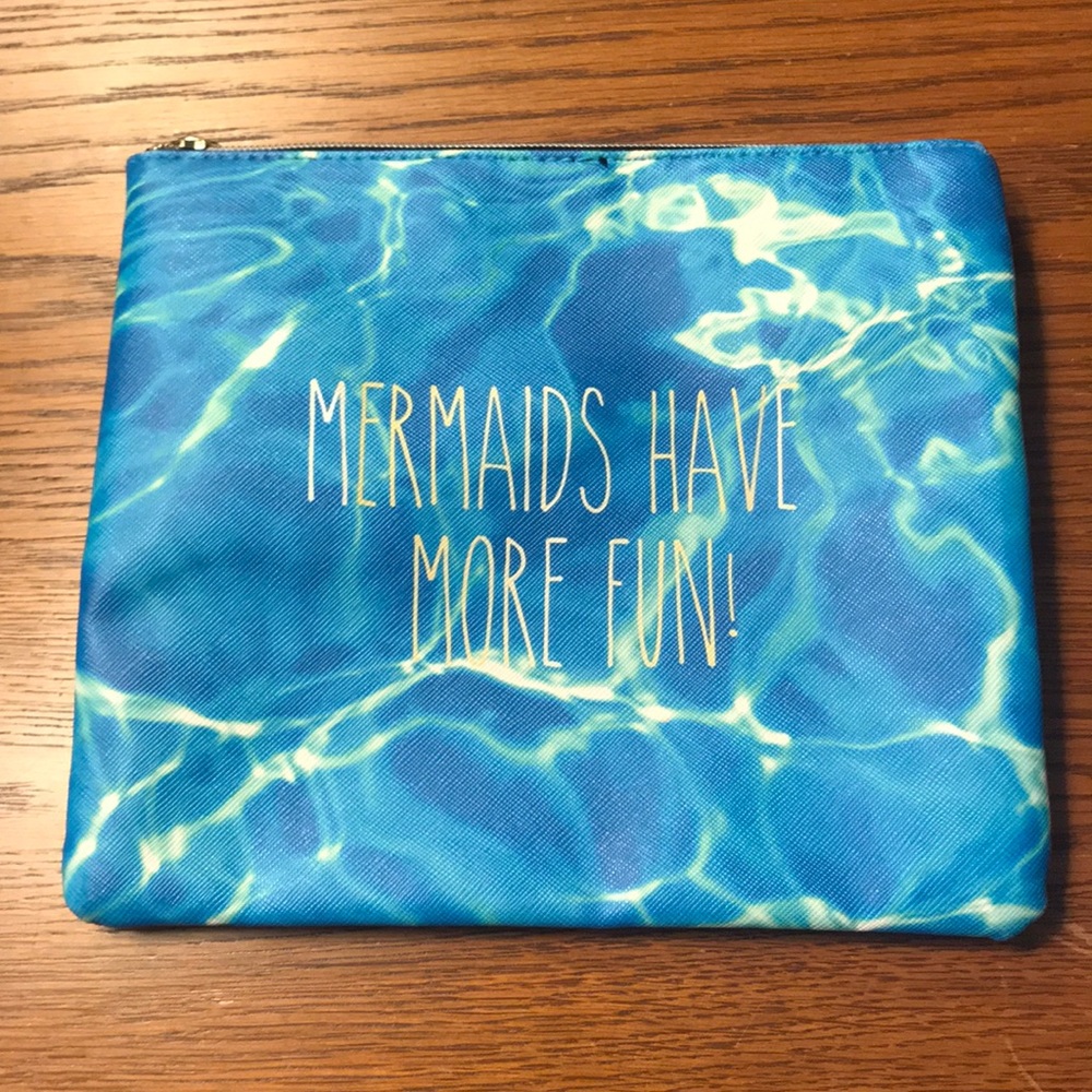 Vinyl zip pouch